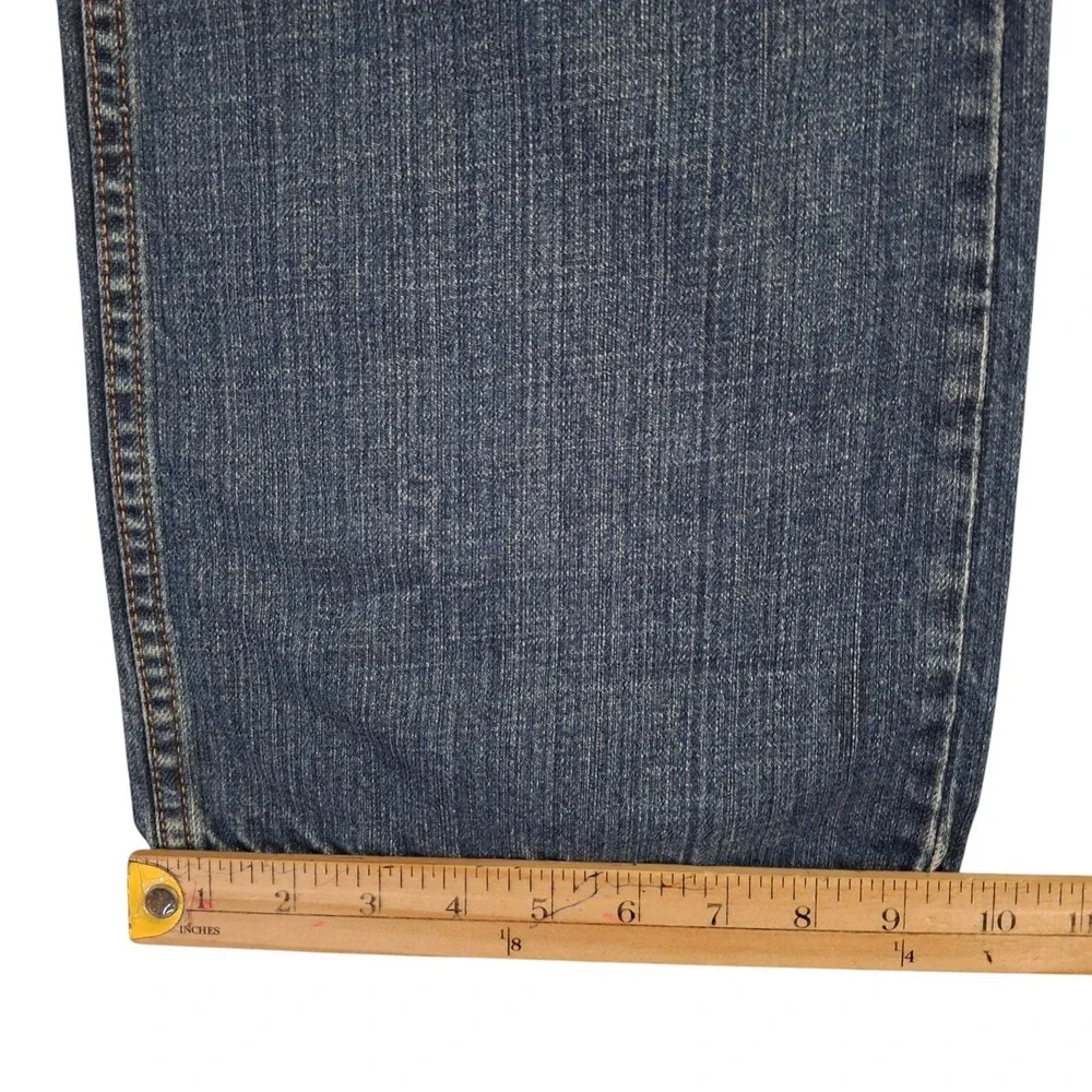 Vintage Levis 505 Straight Fit Jeans Men's  40x30 Medium Wash Blue Denim Y2K